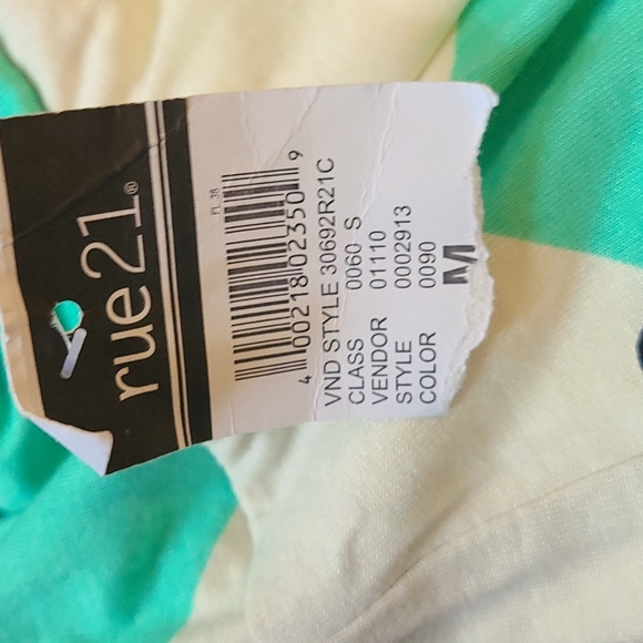 MAXI SKIRT size Medium juniors would fit small medium. NWT - Picture 2 of 2